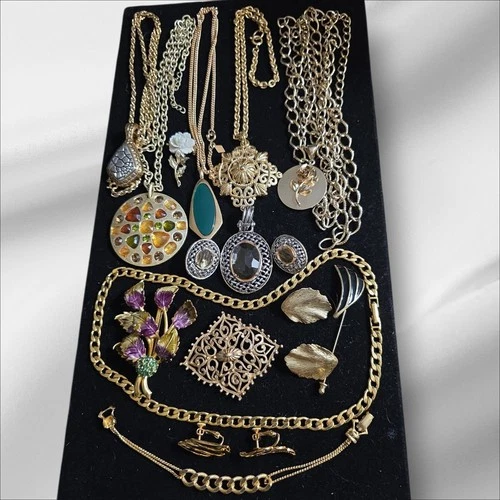 Vintage Trifari Napier Goldette Avon Gerrys Jewelry Lot Goldtone Silvertone