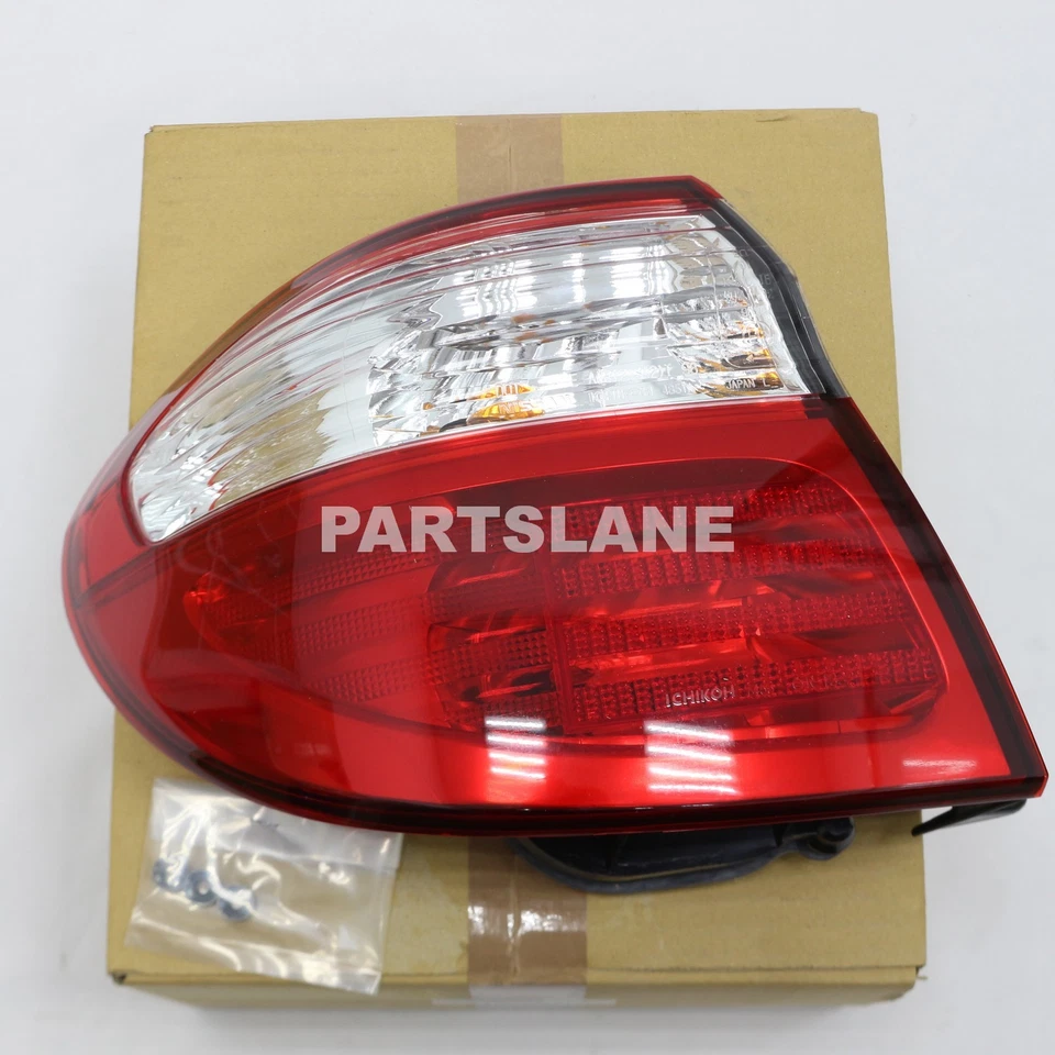 Nissan Maxima Infiniti I30 I35 OEM Rear Left LH Combination Lamp 26555-2Y090 - Image 2 of 4