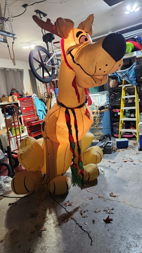 Scooby-Doo Inflatable 8' Foot Gemmy 2004 Christmas Xmas - Image 2 of 4