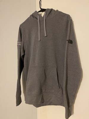 NWT The North Face Mens Small Gray logo Hoodie Sweatshirt Pullover Makers Mark