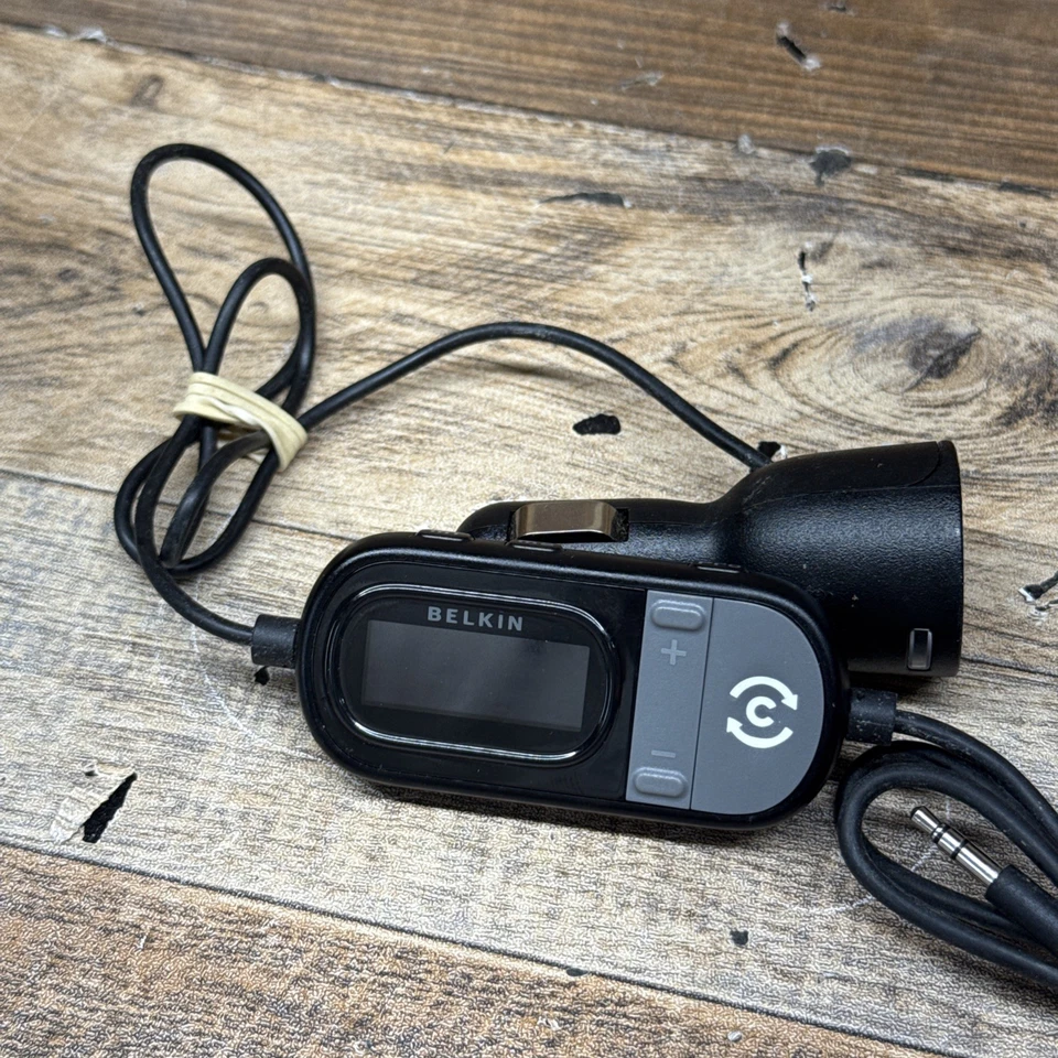 Belkin Tunecast Auto FM Transmitter 3.5mm Plug & USB Charging Port F8Z439 - Image 2 of 4