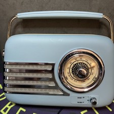 RETRO WIRELESS SPEAKER BLUETOOTH  FM RADIO Used Throwback Works Nice F1