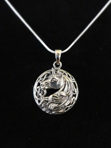 Einhorn-Silver-Unicorn-Anhaenger-Silber-Gothic-Schmuck-NEU