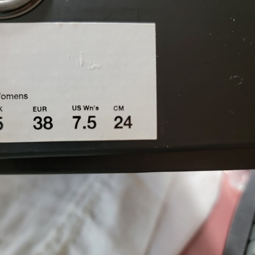 BRAND NEW IN BOX Puma Fenty by Rihanna shoes WOMENS SZ 7.5 Black Velvet Nice! - Picture 18 of 18