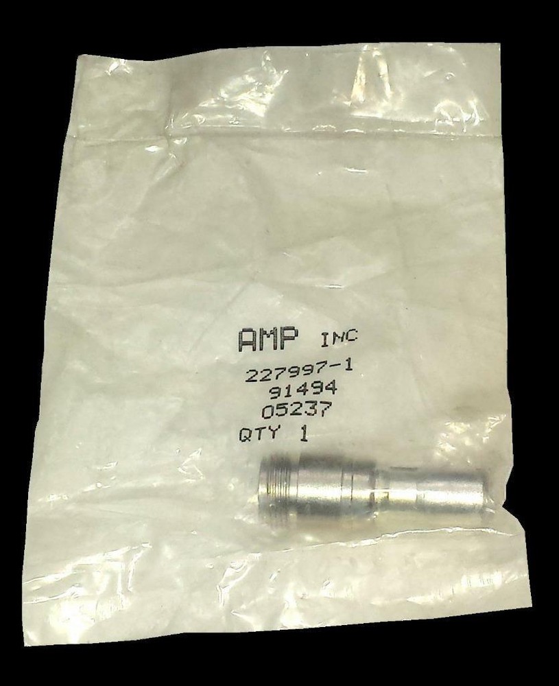 New Amphenol  227997-1  Termination Jack Connector