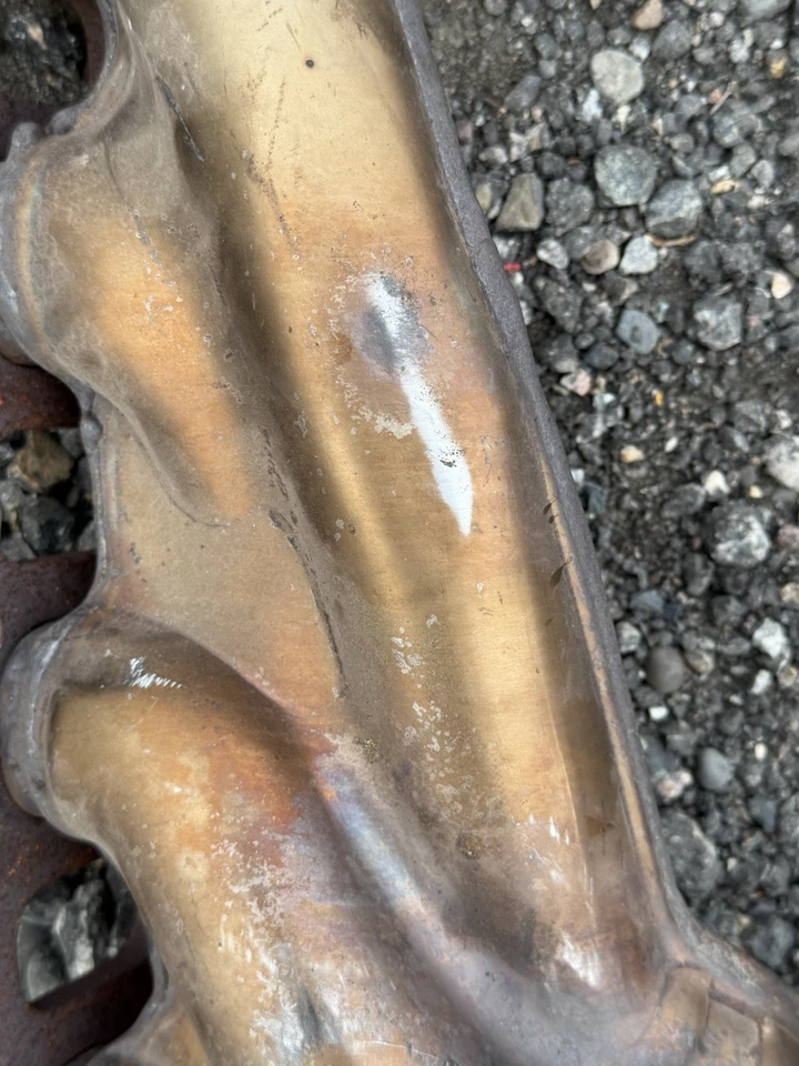 COLECTOR DE ESCAPE LADO IZQUIERDO HEMI DODGE CHRYSLER JEEP 6,1 L 6,4 L Foto 2 de 4