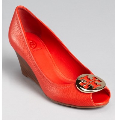 Tory Burch Sally 8 Tumbled Leather Habanero Pepper/Gold Orange Red