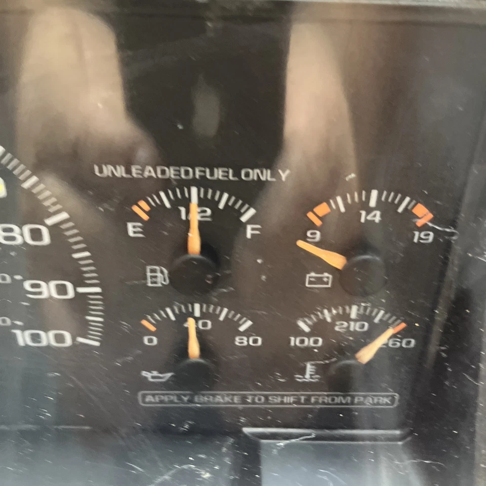95-99 Chevy Silverado Sierra Tahoe 1500 2500 Instrument Cluster 135k Miles OEM - Image 4 of 4