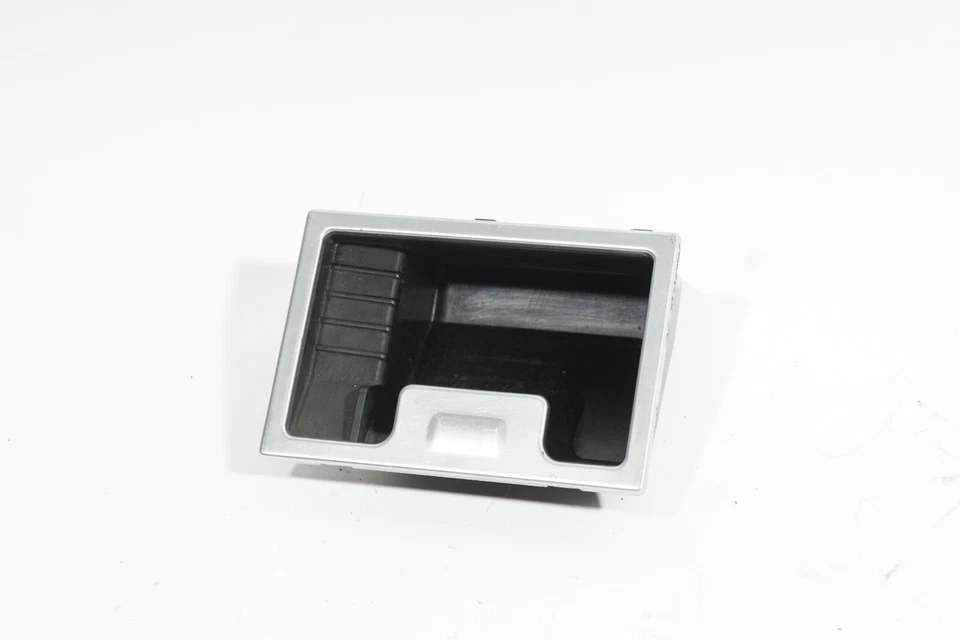 04 05 06 07 BMW 530i E60 CONSOLE CENTRAL AHTRAY INSERT 7034098 FABRICANTE DE EQUIPAMENTO ORIGINAL - Imagem 3 de 4