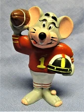 👀 VINTAGE 1986 Showbiz Pizza Time Theatre Chuck E Cheese Football Player Figure