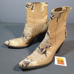 guess snake boots