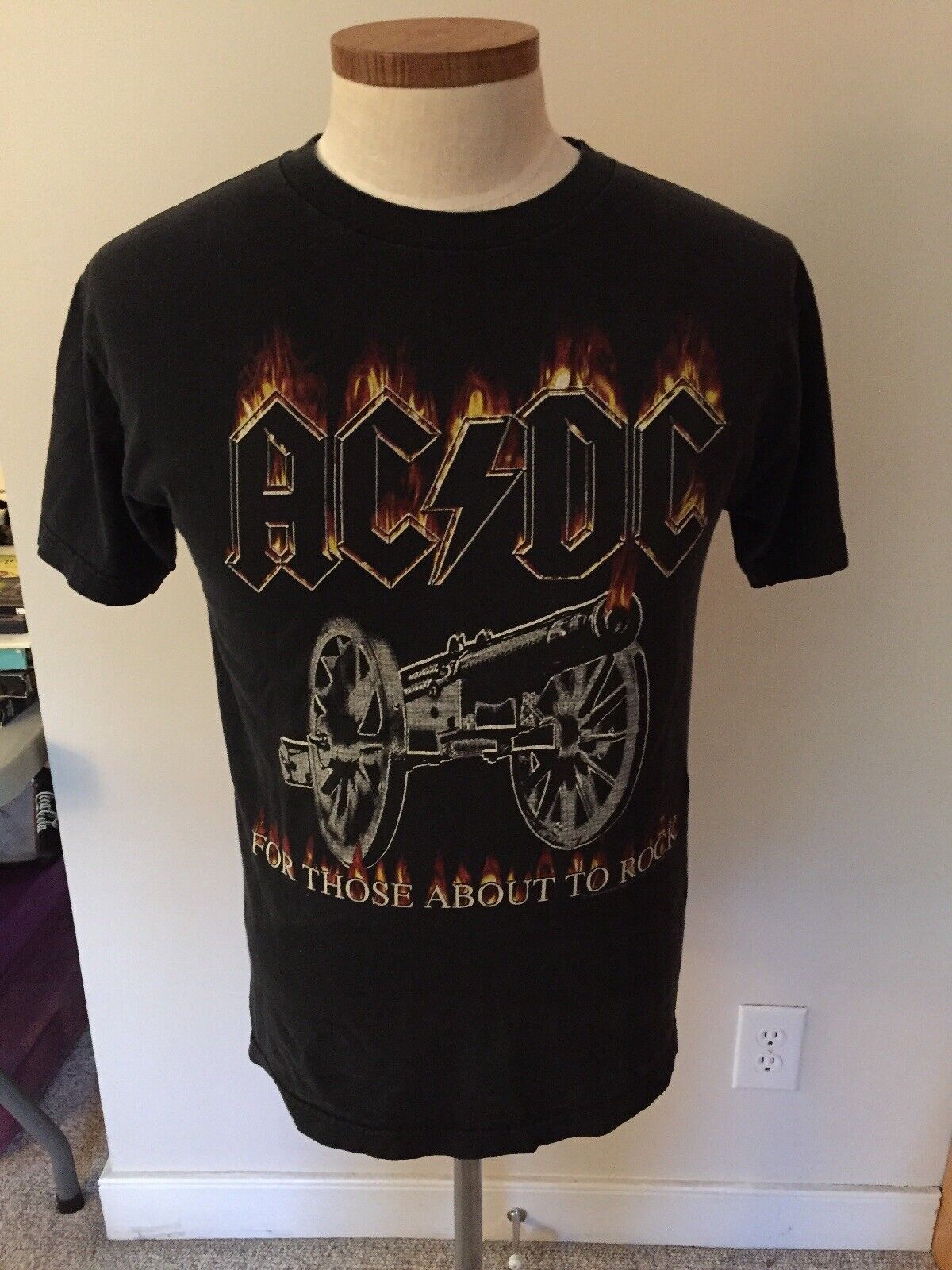 ACDC 2004 For Those About To Rock T-Shirt Size Medium M | eBay