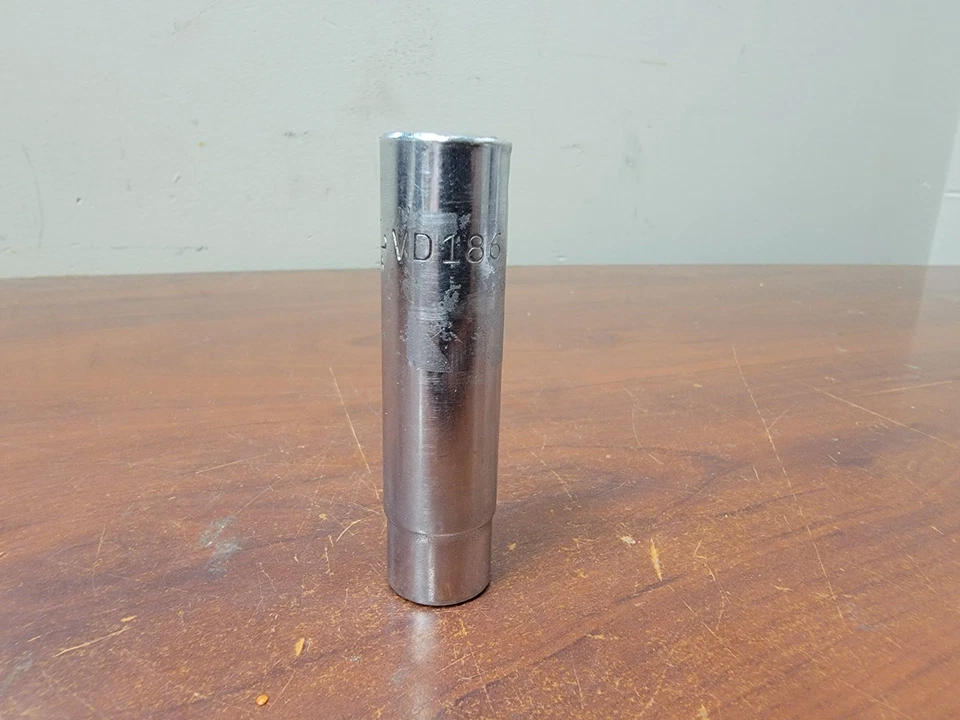 Mac Tools VD186 9/16" SAE Deep Socket 1/2" Drive 6 Point USA Chrome  - Image 2 of 4