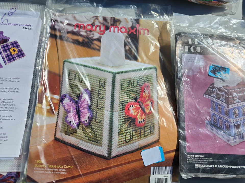 Lot of 14 Plastic Canvas Needlework Craft Kits Bucilla Dimensions Mary Maxim Vtg - Image 4 of 4