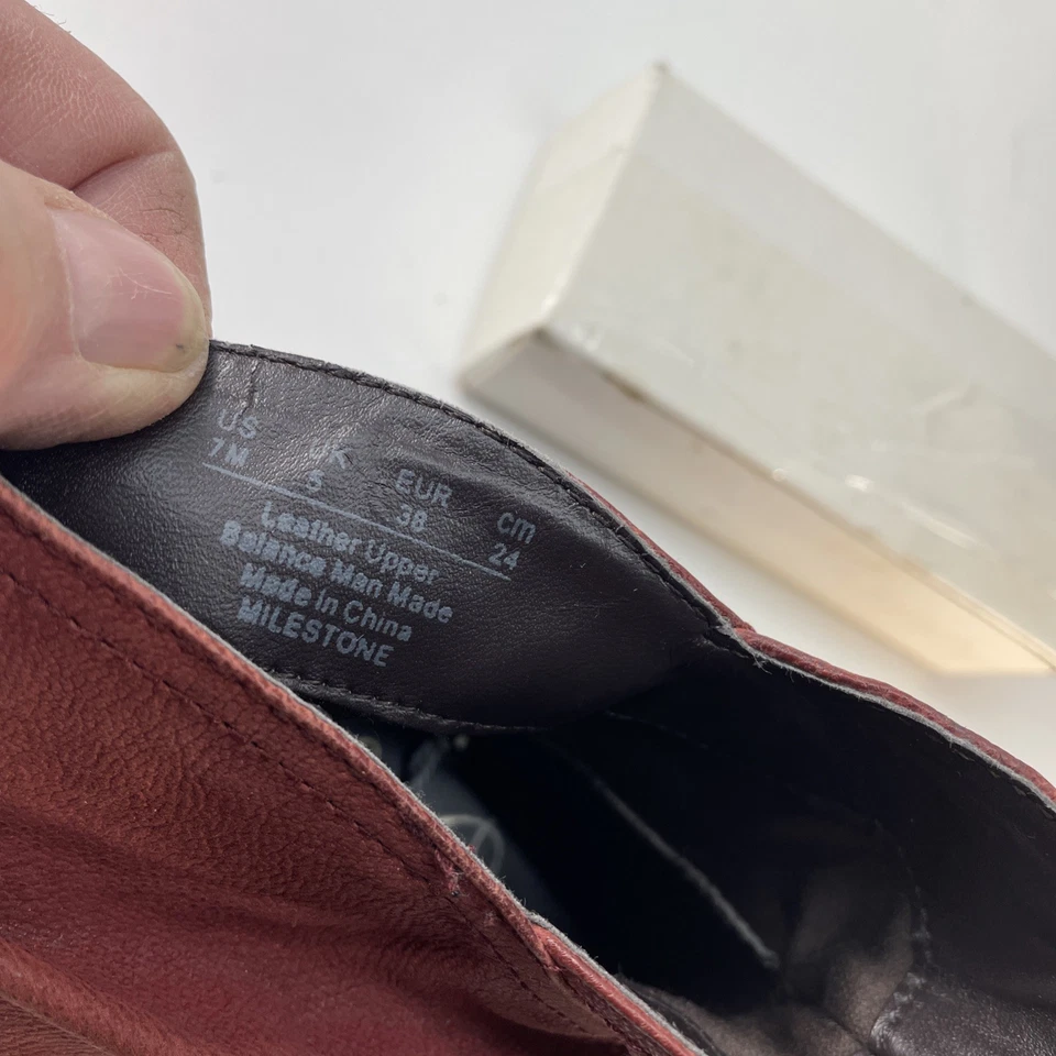 FERGIE Botín Para Mujer 7M Borgoña Rojo Cuero Cremallera Lateral Índigo WesternA/15 Foto 4 de 4