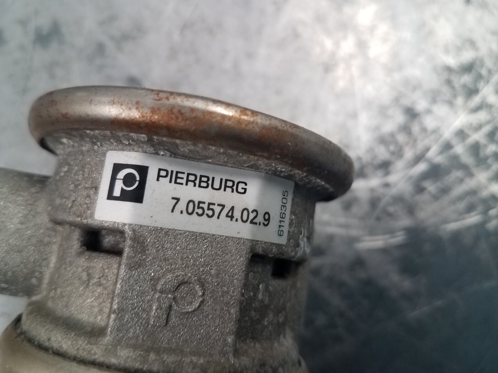 McLaren 720S 4.0L M840T Left EGR Valve #5999 Q8-3