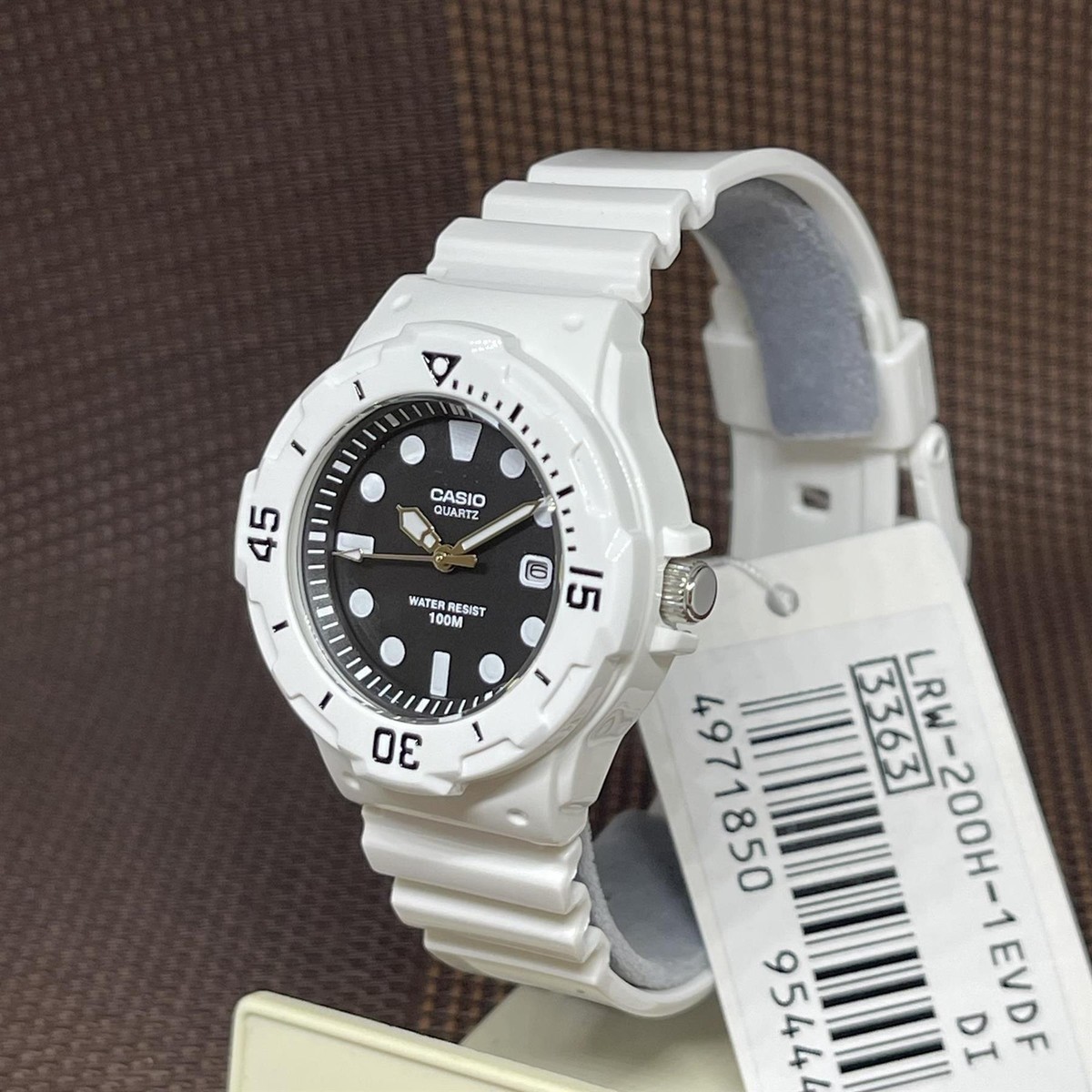 Casio LRW-200H-1E Ladies Analog Sport Black White Resin Kids  display picture 1