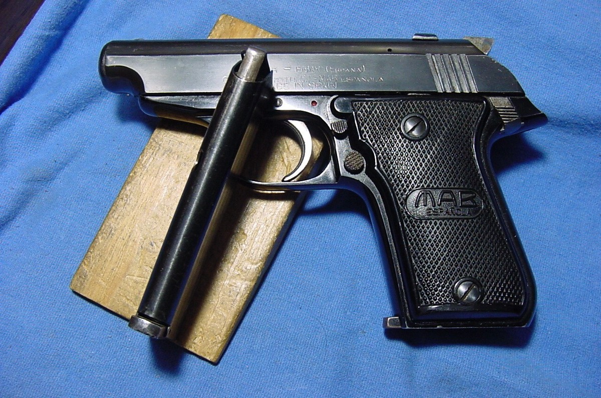 Original WAC Echasa MAB Modele G & GZ Caliber 32 LR 7 Rd Pistol
