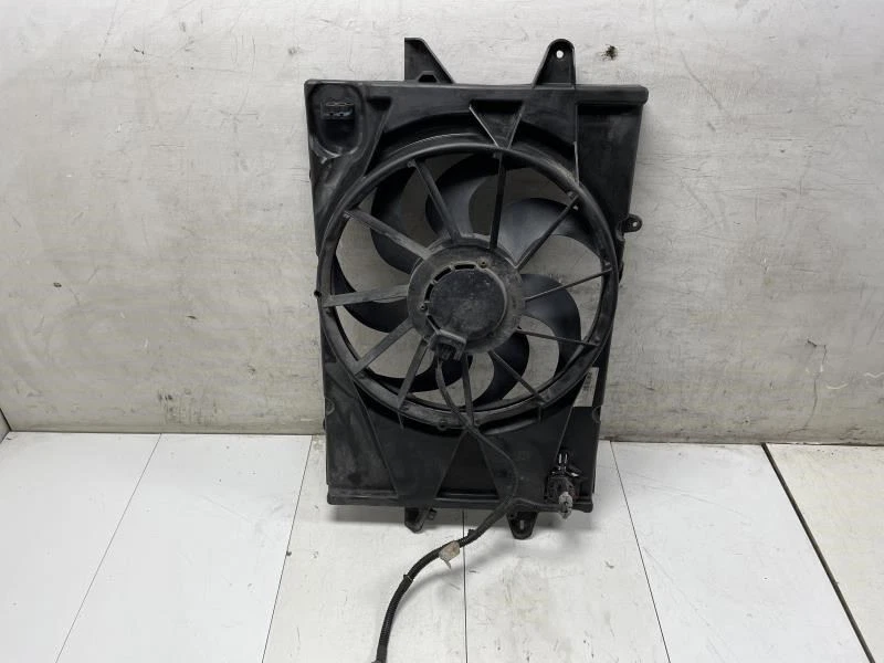 Chevrolet Equinox LT 2011 2,4 L conjunto de ventilador de refrigeración del radiador OEM+ Foto 2 de 4