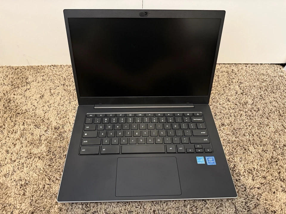 Samsung Galaxy Chromebook Go 14" 32 GB Wifi/Celular Plateado Desbloqueado Todos los Portadores Foto 2 de 4