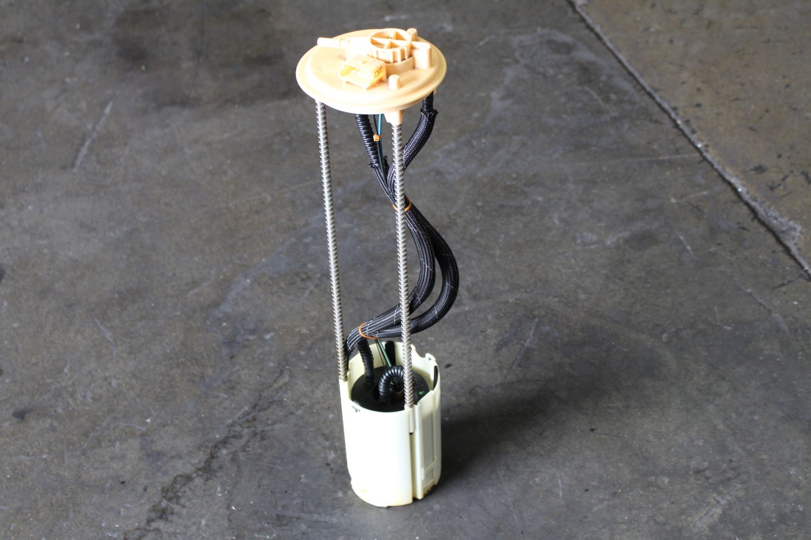 Ferrari 360 Spider Right Fuel pump P/N 239811