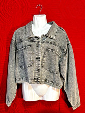 Cropped gray denim jacket