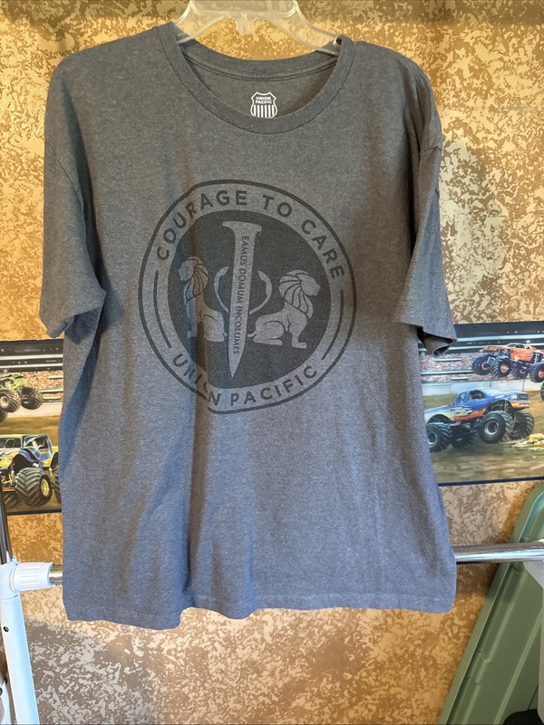 Union Pacific Logo Tee Shirt Courage To Care Size XL
