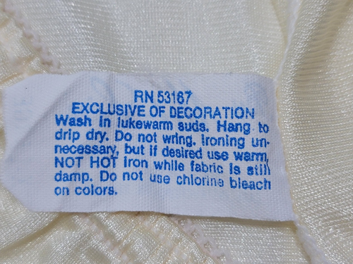 VINTAGE MEL-LIN 100% NYLON HALF SLIP LIGHT YELLOW LACE TRIM X-LARGE USA MADE EUC - Picture 6 of 6