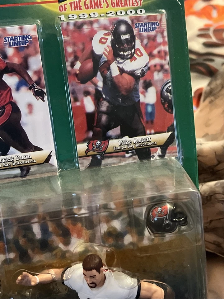 Starting Lineup Classic Doubles 1999 Bucs Warrick Dunn & Mike Alstott - Image 3 of 4