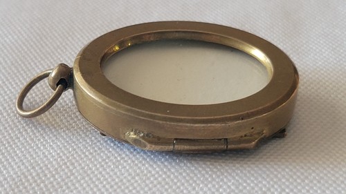 Antique Brass Mini Oval Frame Hinge W/ Easel 1.5” CHARTIER ST HONORE PARIS - Picture 8 of 9