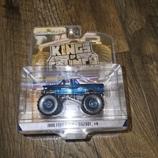 GREENLIGHT KINGS OF CRUNCH 1990 FORD F350 BIGFOOT 4 WALMART BLUE CHROME CHASE