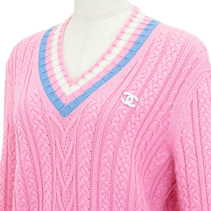 CHANEL P74550 Cashmere blend V-neck cable knit sweater Women