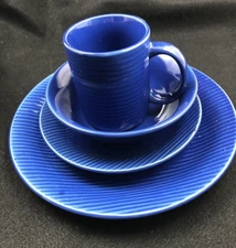 GIBSON EVERYDAY BLUE DISH SET 1 PLACE SETTINGS DINNER PLATE BREAD PLATE BOWL CUP