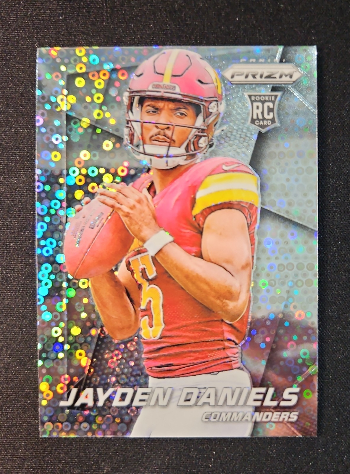 2024 Panini Prizm - Prizm Flashback Rookie Jayden Daniels #8 No Huddle Prizm...
