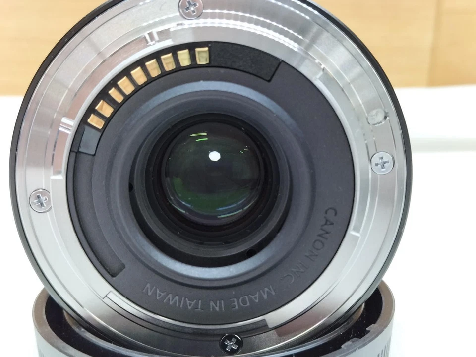 Canon EF-M 22mm F2 STM Pancake Lens for EOS M Camera Japan - Image 4 of 4