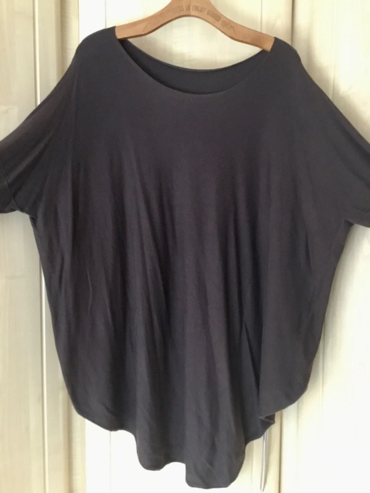 Brown Lagenlook Tunic Top/ Jumper. One size. Great for layering. - Image 2 of 4