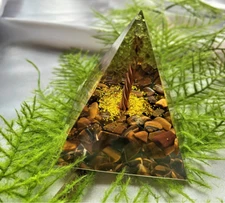 Tree of Life Orgone Pyramid- Reiki Healing Natural Crystal Meditation stone 80MM