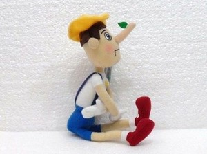 pinocchio peluche