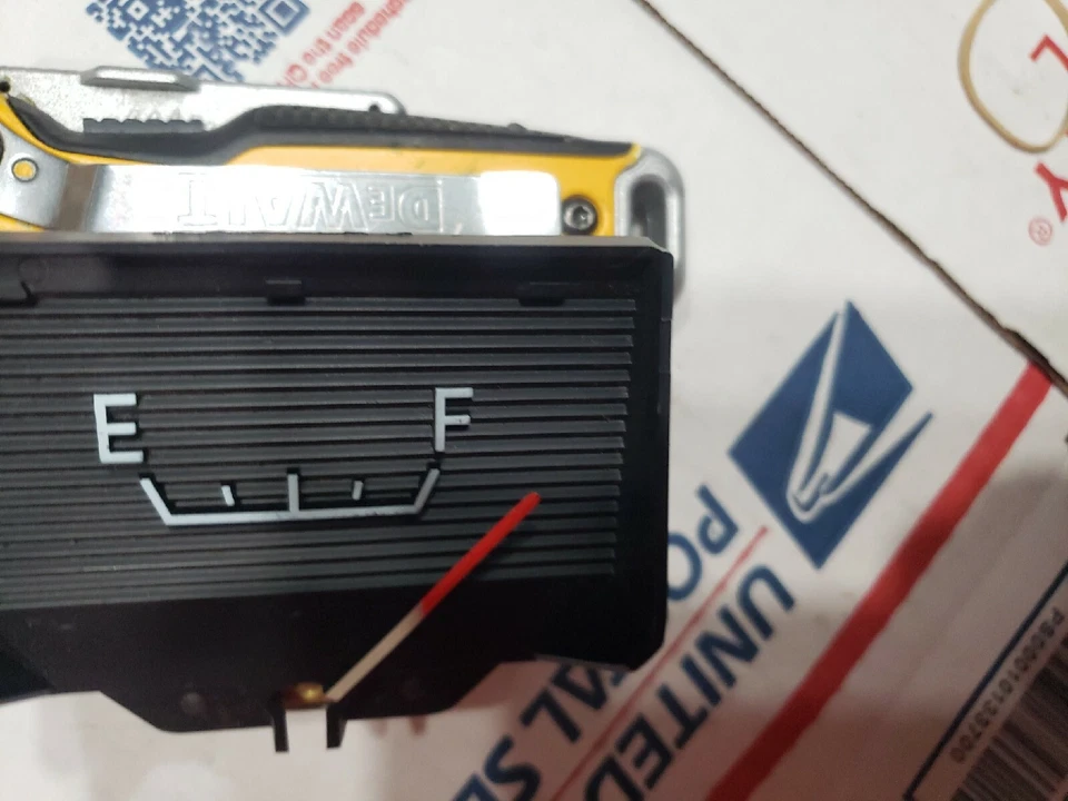 GM NOS 1962 BUICK Electra Invicta LeSabre AC GAS INDICADOR DE COMBUSTIBLE pieza # 5643938 OEM Foto 3 de 4