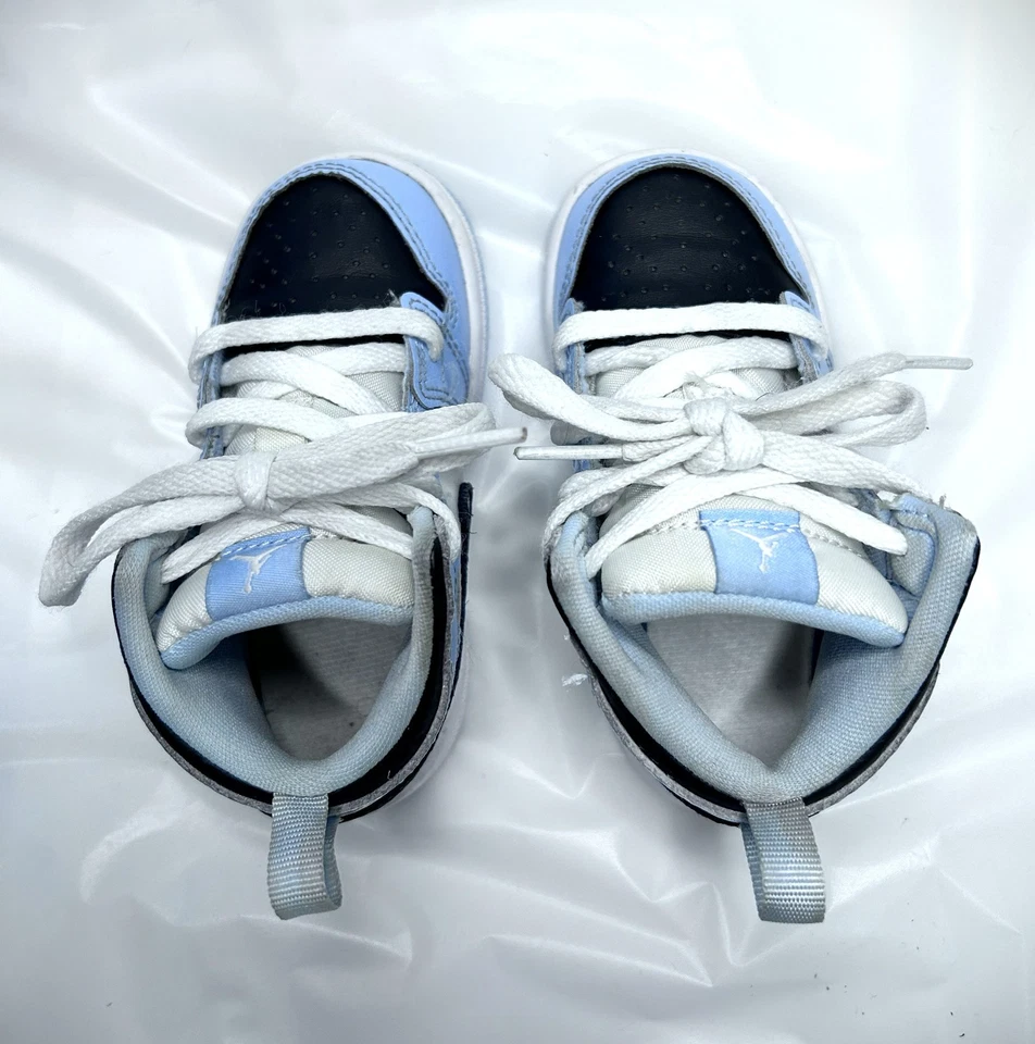 Nike Air Jordan 1 Mid UNC Azul Negro Blanco Niño 644507-401 Talla 6C Foto 3 de 4