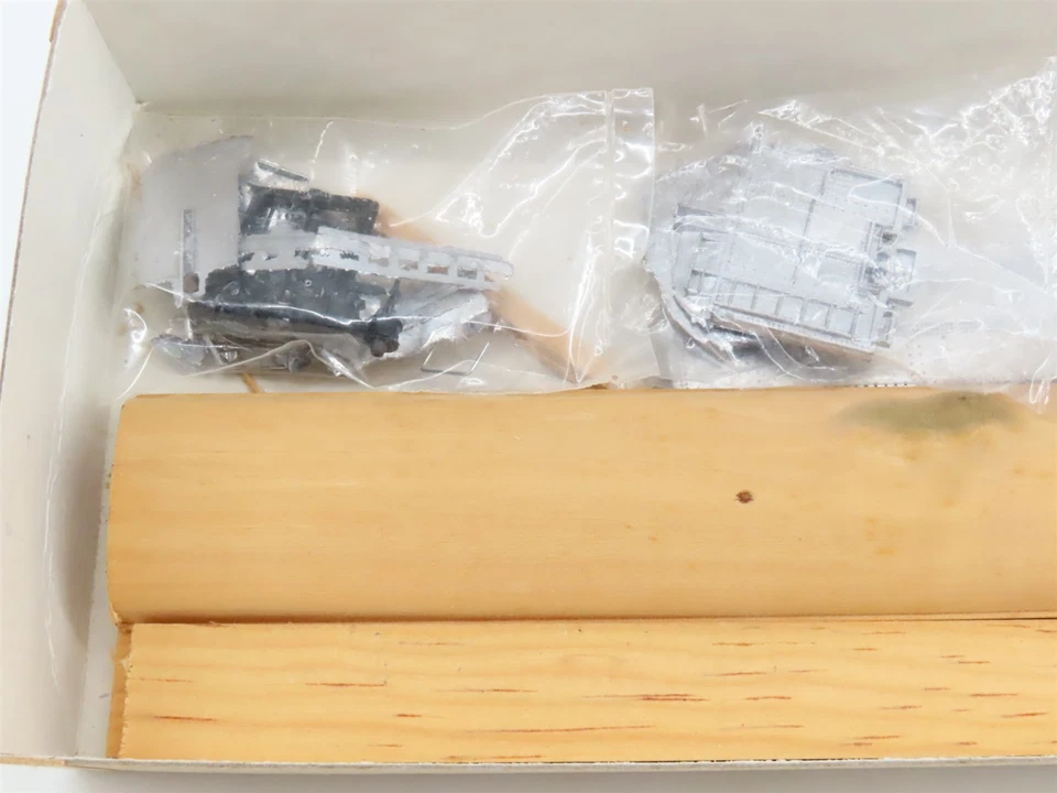 HO Scale Red Ball Kit #4385 PRR Pennsylvania Express Reefer - Image 2 of 4