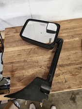 Velvac - 715446 - 2020,P,H/R,H/M,E2003,102Ltd,Wt Needs Cleaned Small Scratches 