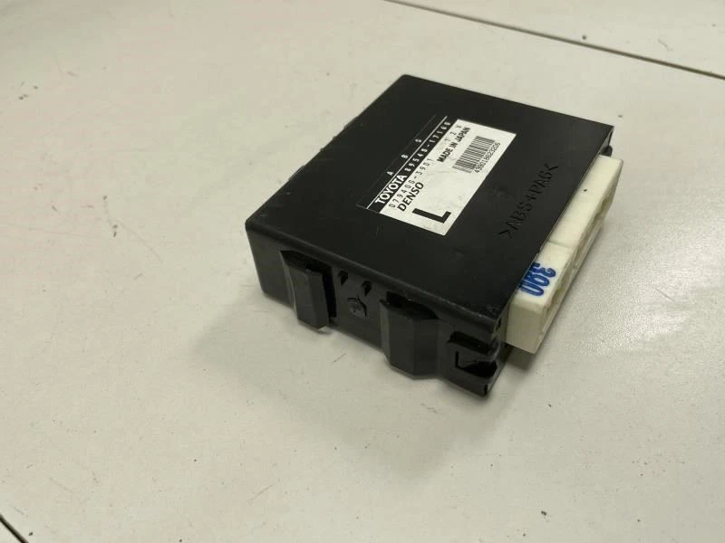 2001 丰田 MR2 SPYDER ABS PUMP 控制模块 原始设备制造商 + — 第 3/4 张图片