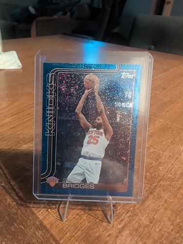 Mikal Bridges [Sandglitter] #18 2025 Topps card