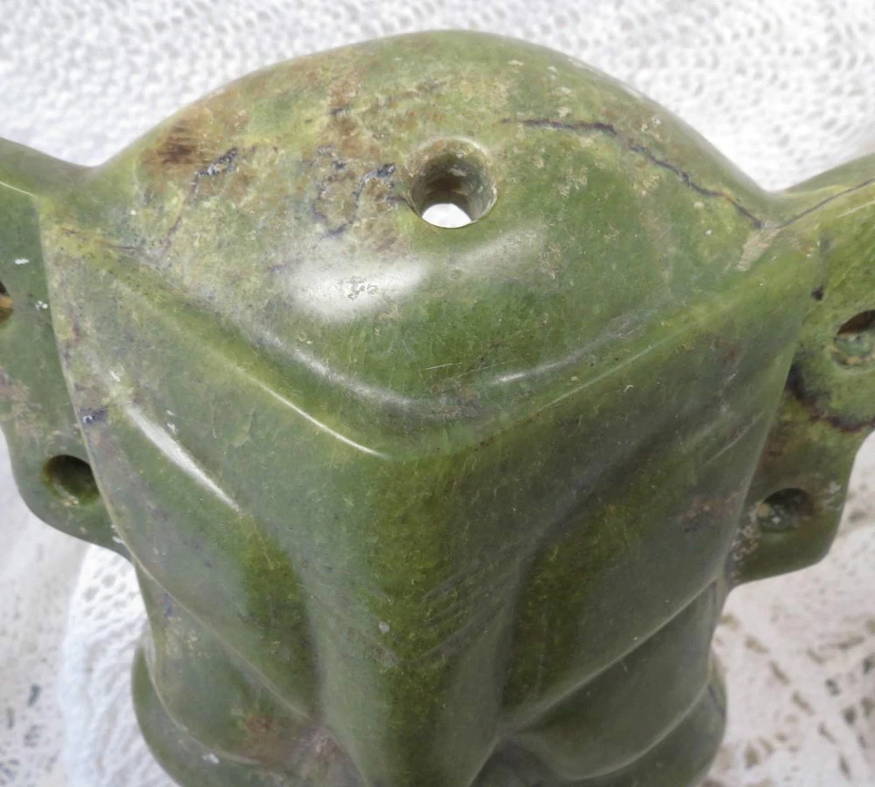 MÁSCARA DE JADE VERDE CHINESA LINDA MANUSEADA EM UM ESTILO DO PERÍODO DE GUERRA - Imagem 3 de 4