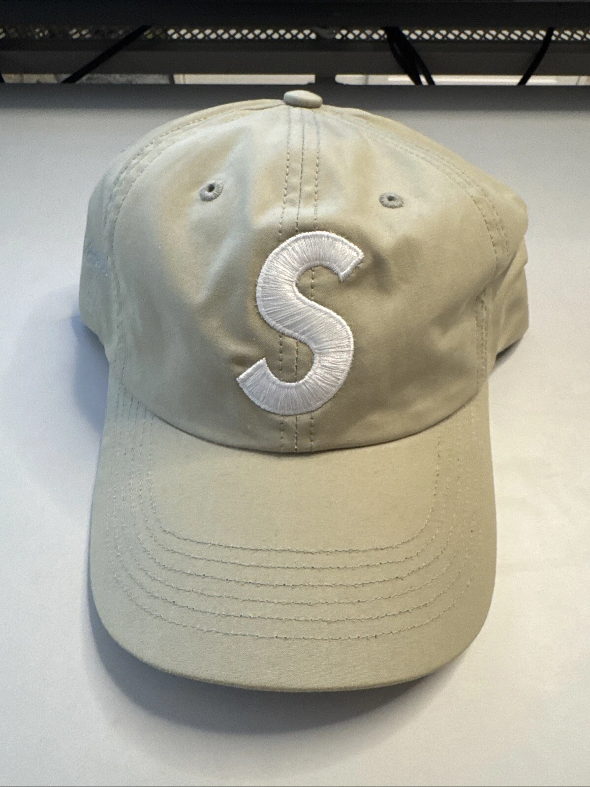 Supreme FW21 Valve S Logo 6 panneaux Capuchon Pierre