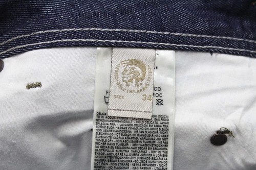 DIESEL Iakop Regular Slim-Tapered 0880G Jeans Men's W34/L34 Whiskers Dark Button - Picture 7 of 15