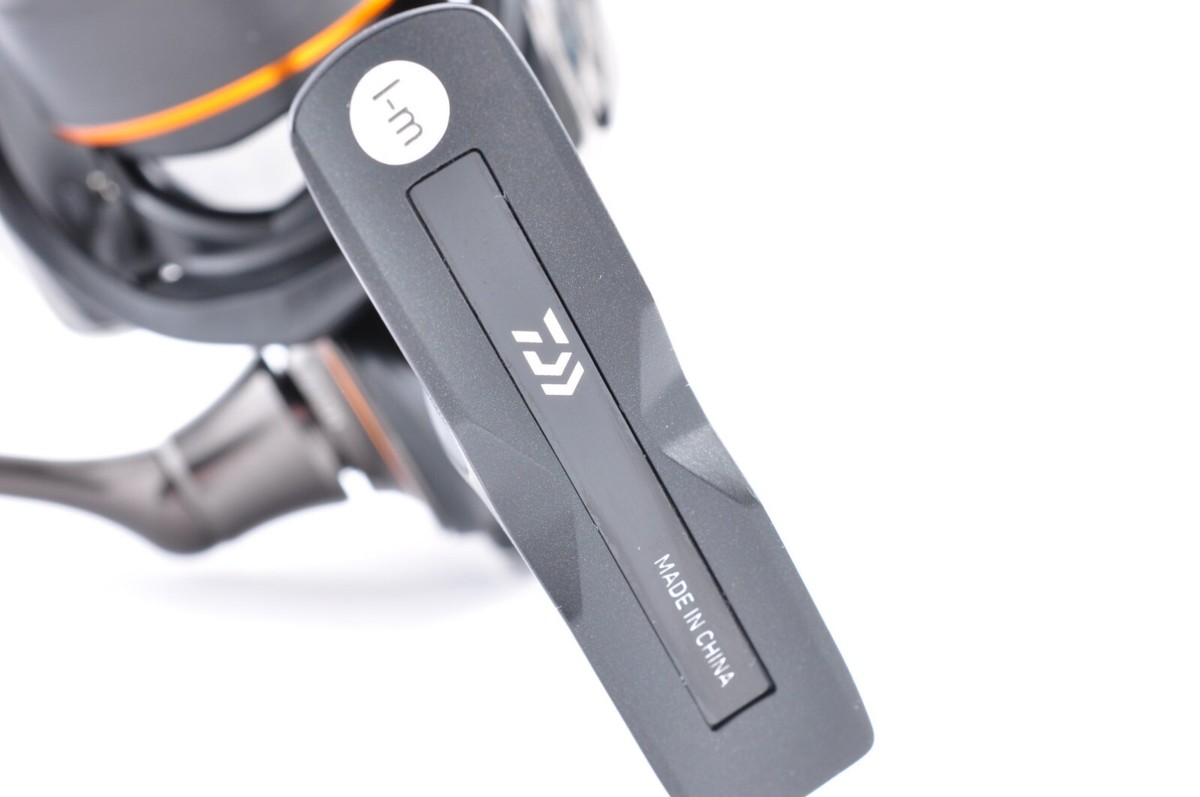 【極美品】21PRESSO　LT2000SS-P Daiwa 21 PRESSO LT2000SS-P Spinning Reel Ship from Japan New