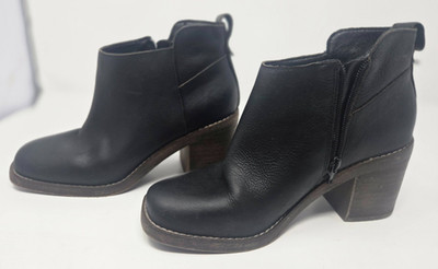 Crown Vintage Womens 8M Black Leather Ankle Boots Block Heel Zip Mob Wife Boho