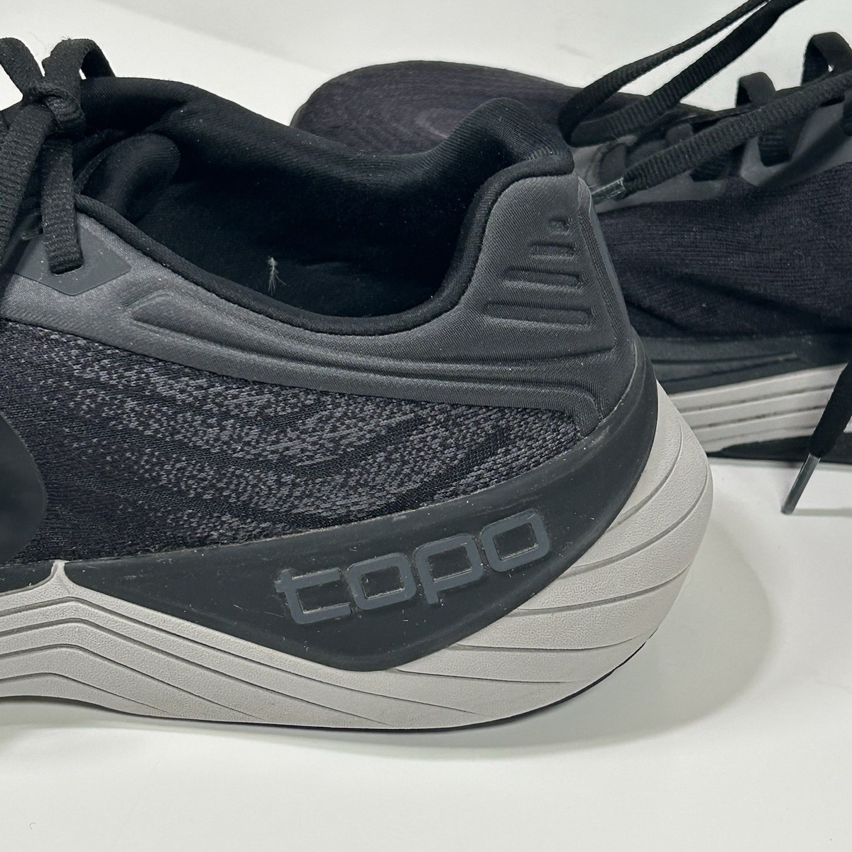 Topo Athletic Ultrafly 5 Shoes Mens Sz 10.5 Wide Black Charcoal Running Sneakers Topo Athletic Men main image 4
